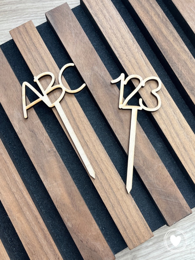 .Einschulung - Caketopper | Kuchentopper | Dekostecker "Schulkind 2026"