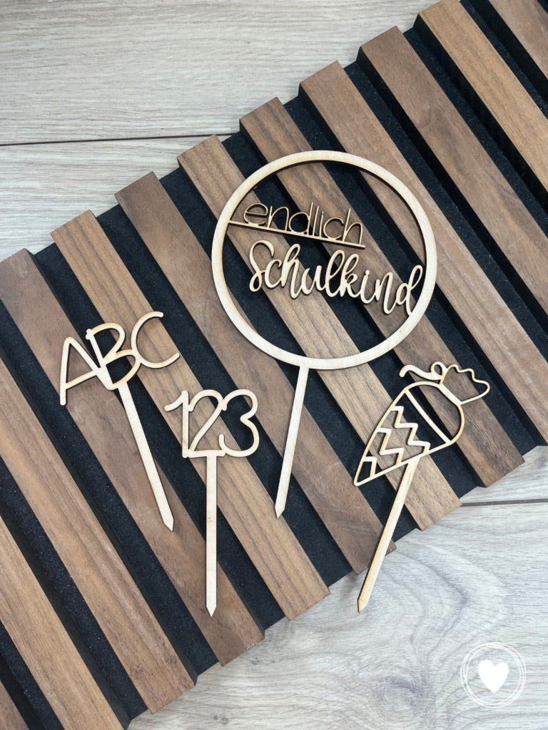 .Einschulung - Caketopper | Kuchentopper | Dekostecker "endlich Schulkind"